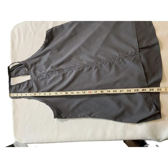 SKORO Gray Sleeveless High Neck Button Front Detail Tank Top Size Small - Picture 15 of 15